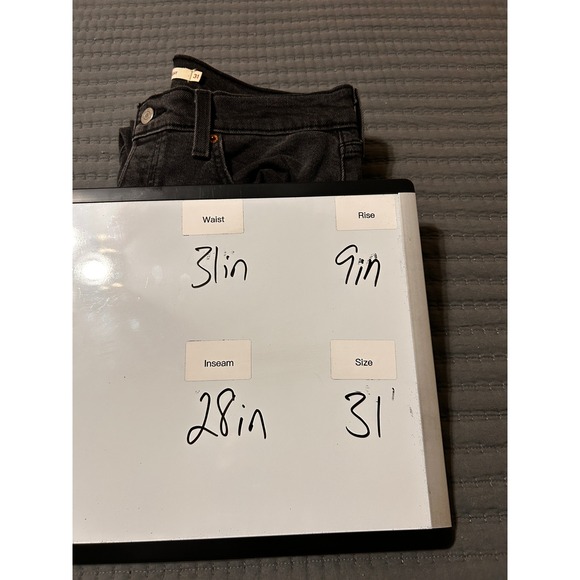 Levi's Wedgie Straight Jeans Black Wash Size 31x28 Distressed Denim - Picture 9 of 9